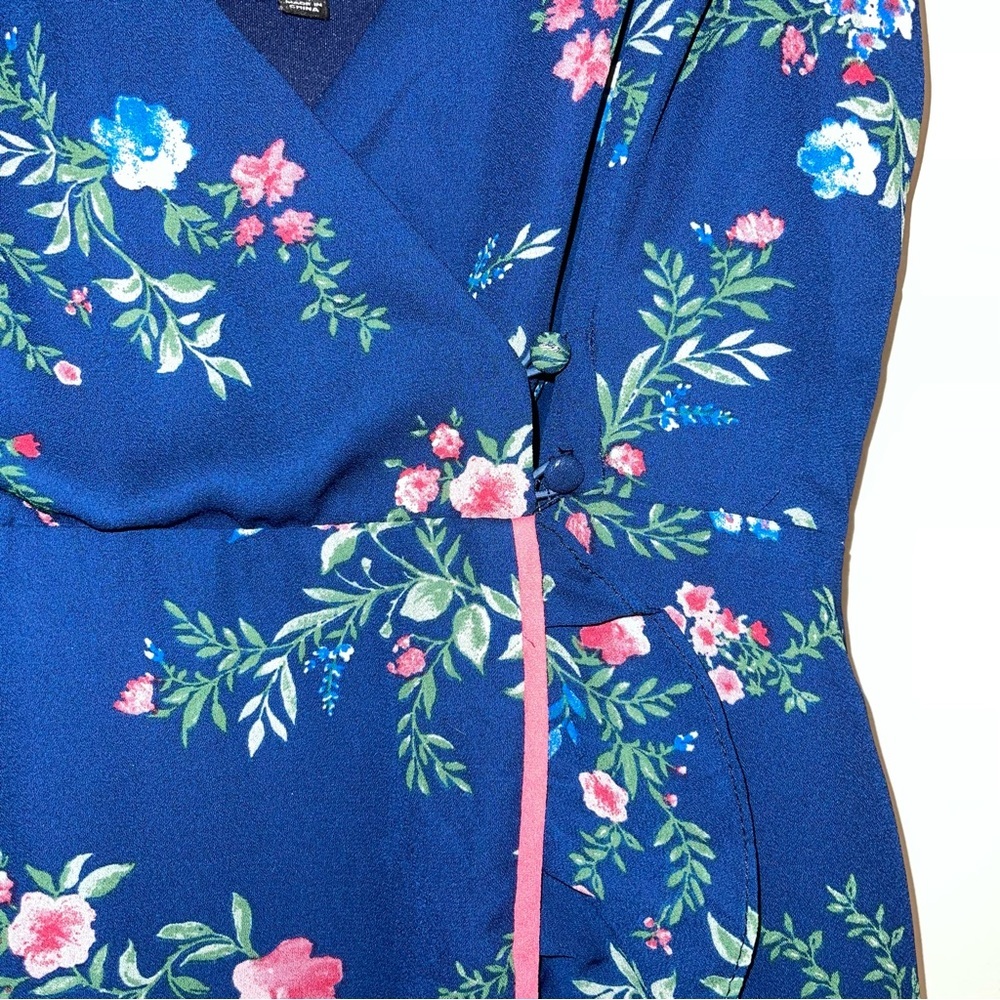 Lulus Navy Floral Ruffled Wrap Midi Dress‎ Size S - Picture 7 of 14